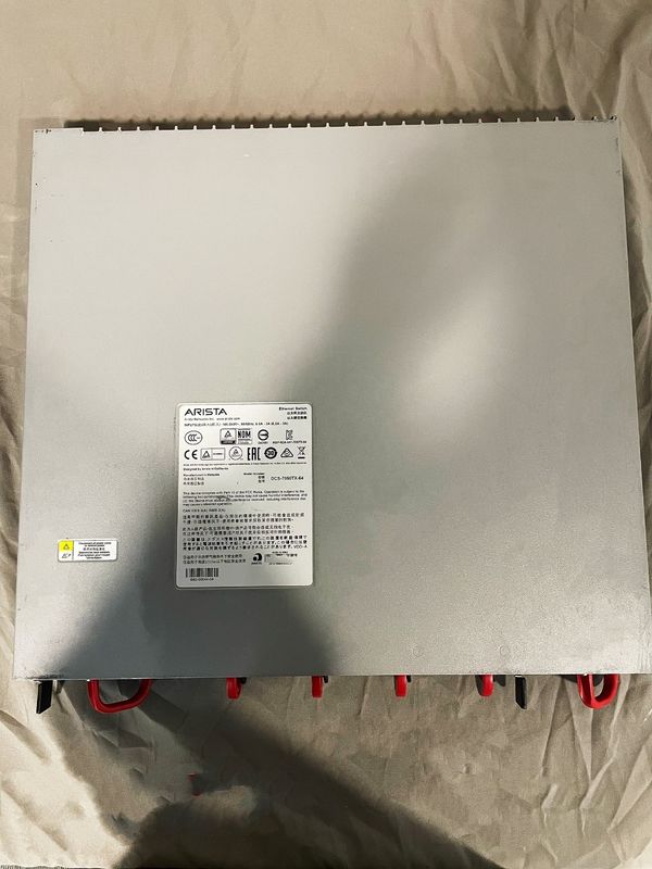 DCS-7050TX-64-R 48x RJ45 1/10GBASE-T 4x 40GbE QSFP Switch 2x AC PSU
